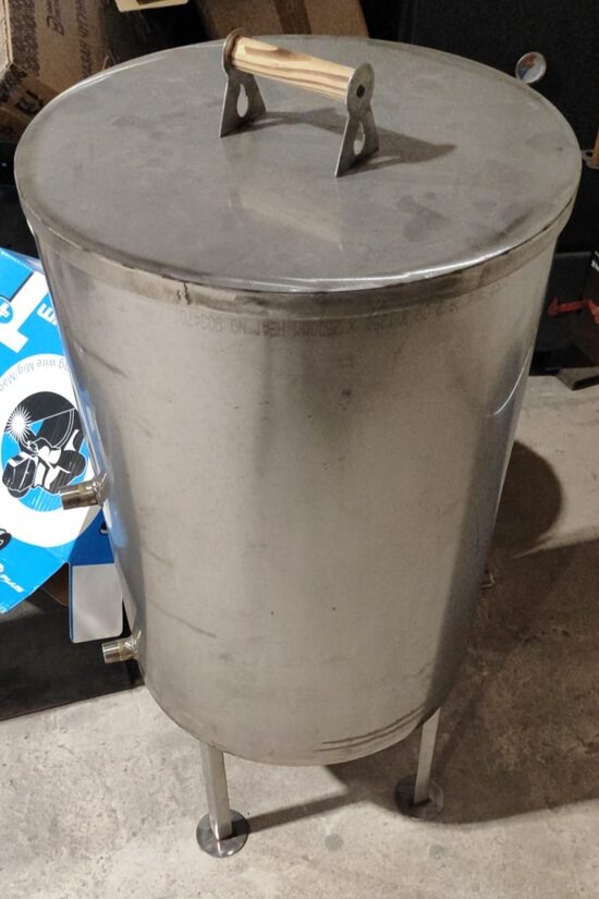 Бак для воды из нержавеющей стали